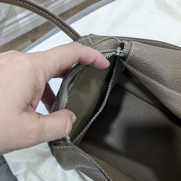 Elegant Brown Satchel Bag - Picture 10 of 16